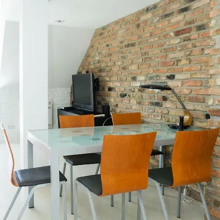 Amazing Two Bedroom In City Centre Varna