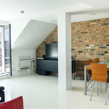 Amazing Two Bedroom In City Centre
